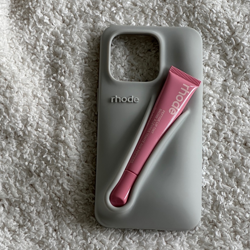 rhode iphone peptide lip case